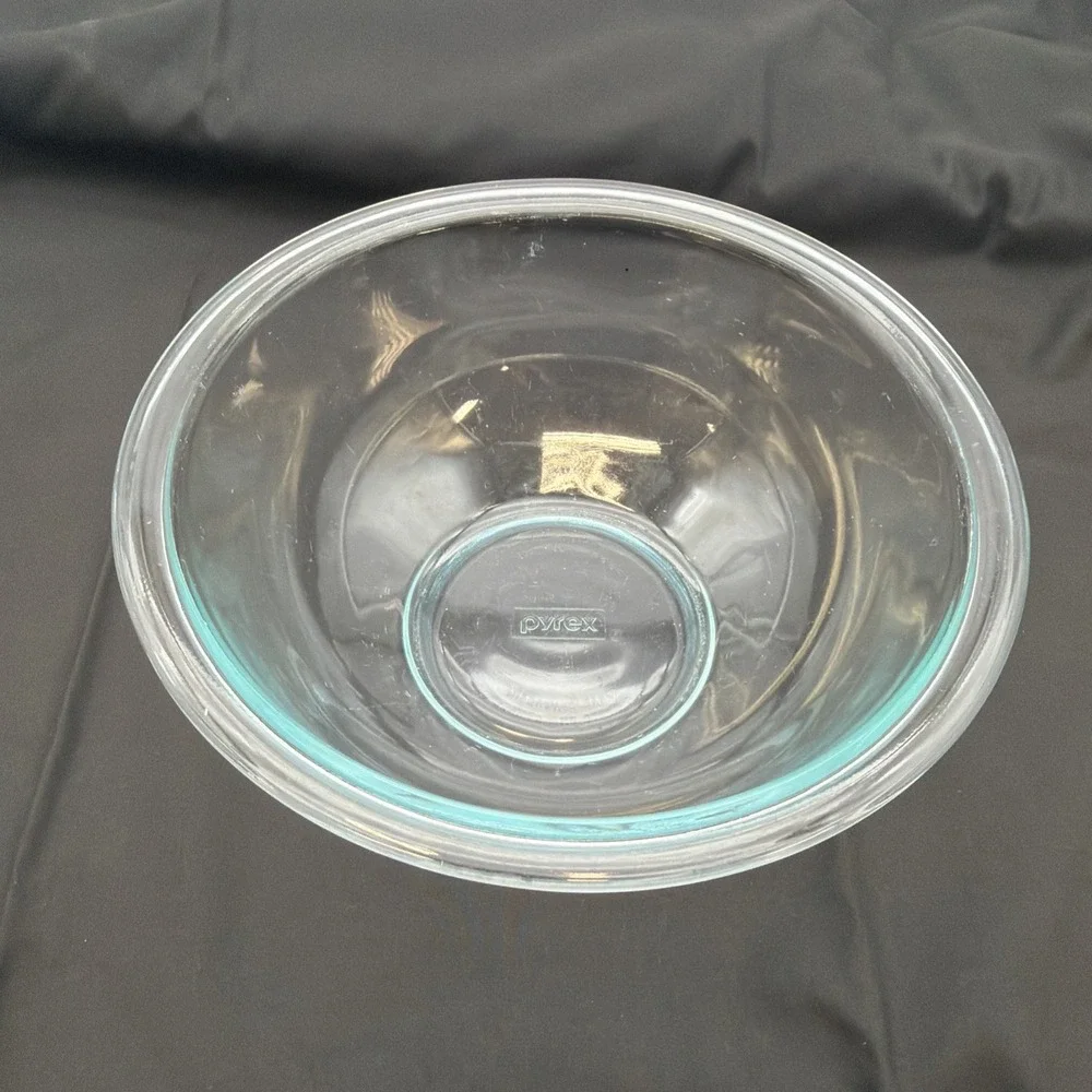 Pyrex Glass Nesting Mixing Bowl #323 1.5 qt - Vintage Made in USA